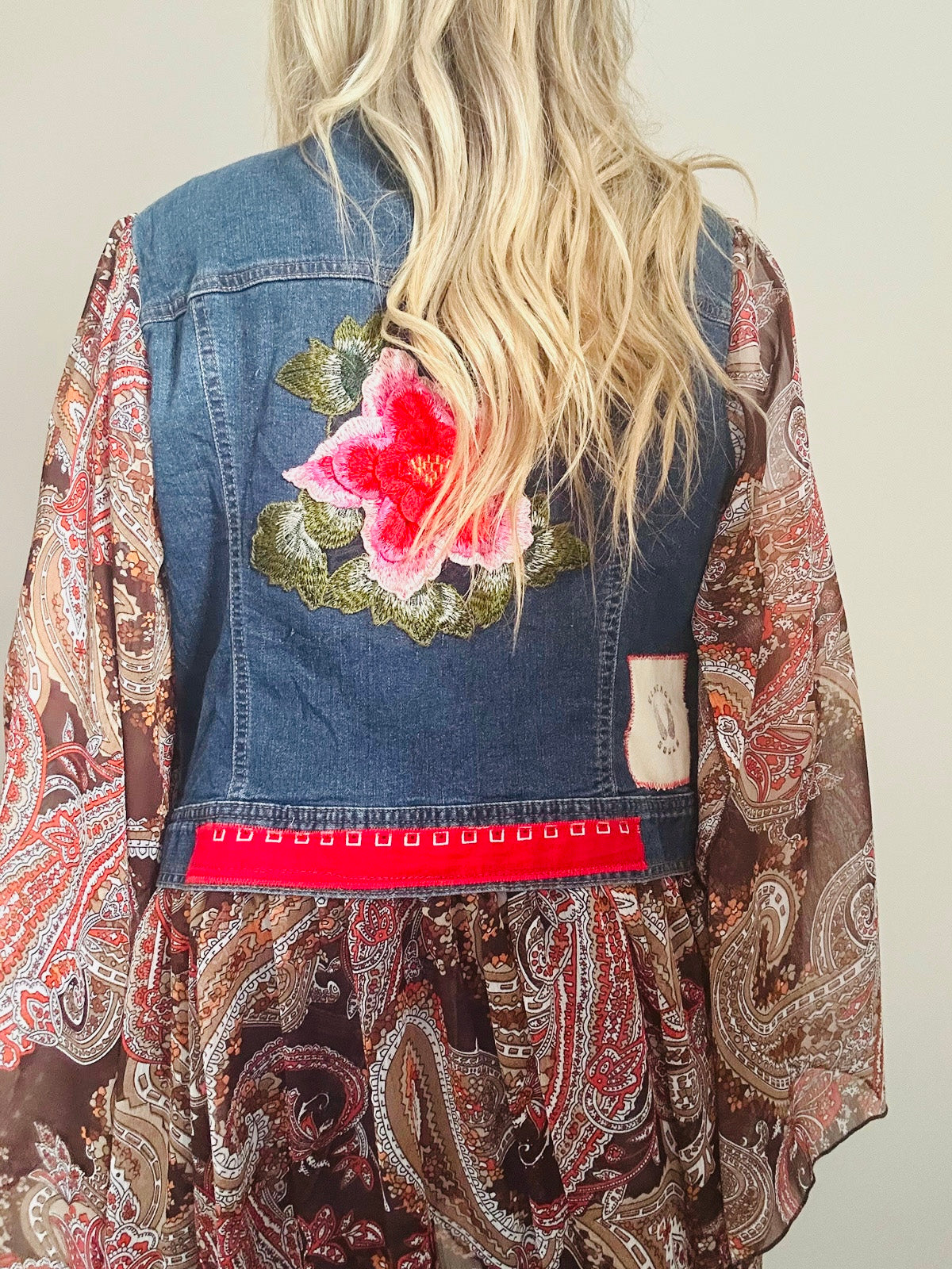 RED FLOWER REWORKED DENIM JACKET L