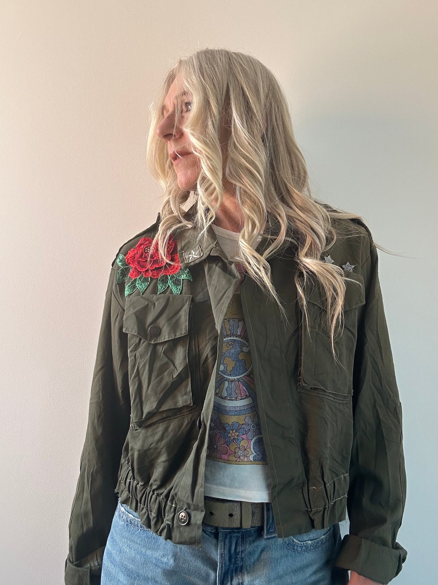 RED FLOWERS KHAKI UTILITY JACKET M/L