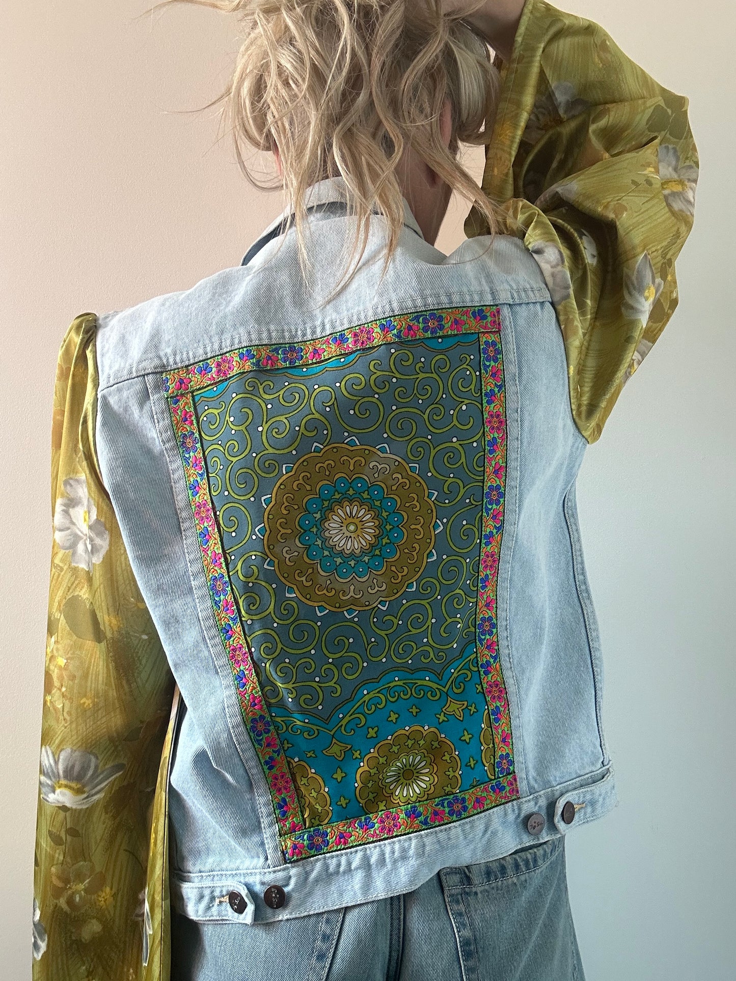 REWORKED GREEN FLORAL DENIM JACKET M/L