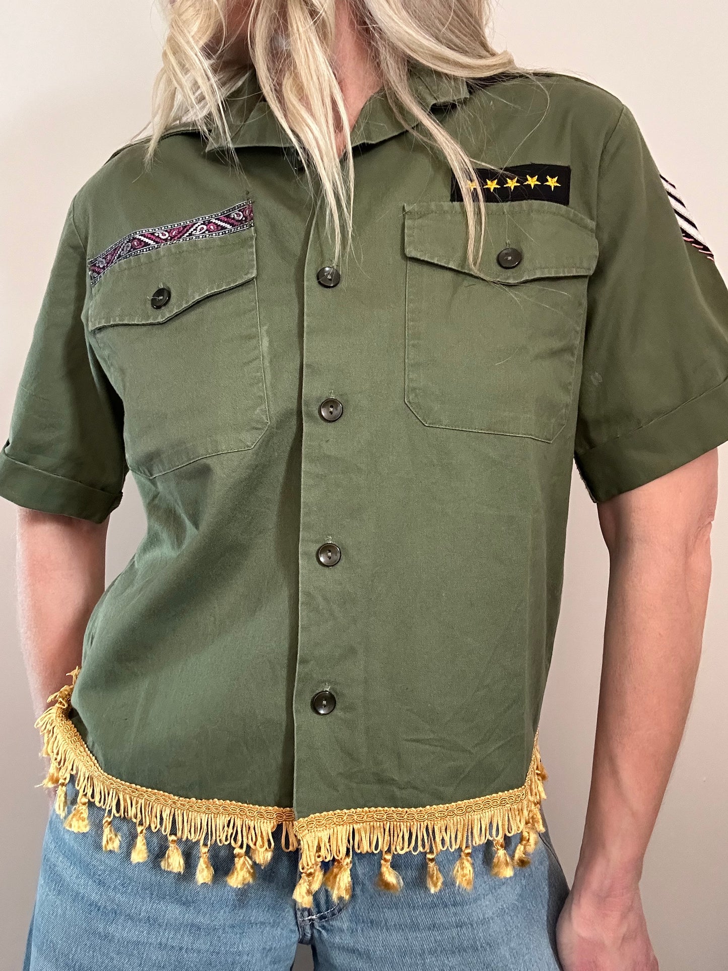 Gold Tassel Star Army Shirt M