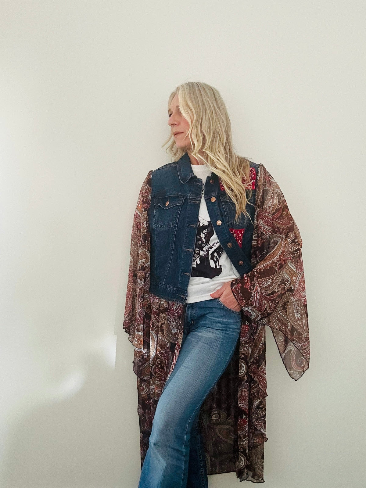 RED FLOWER REWORKED DENIM JACKET L