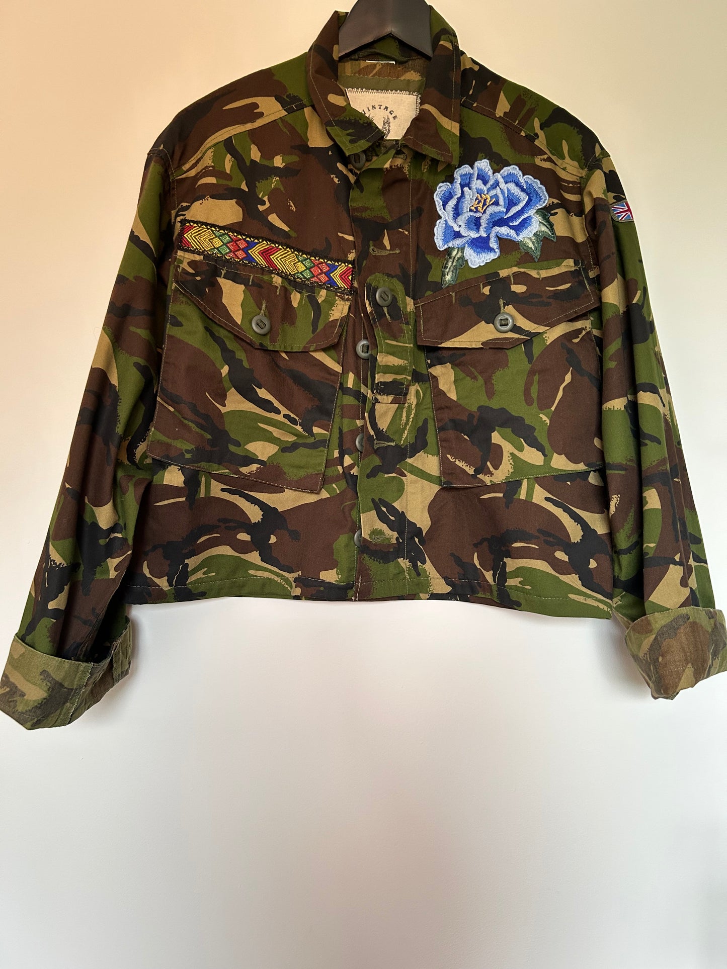 BLUE FLOWERS & BUTTERFLY KHAKI CAMO JACKET M/L
