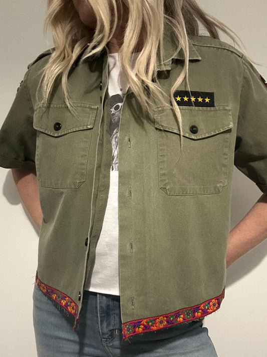 Chain of Flowers Star Army Shirt M