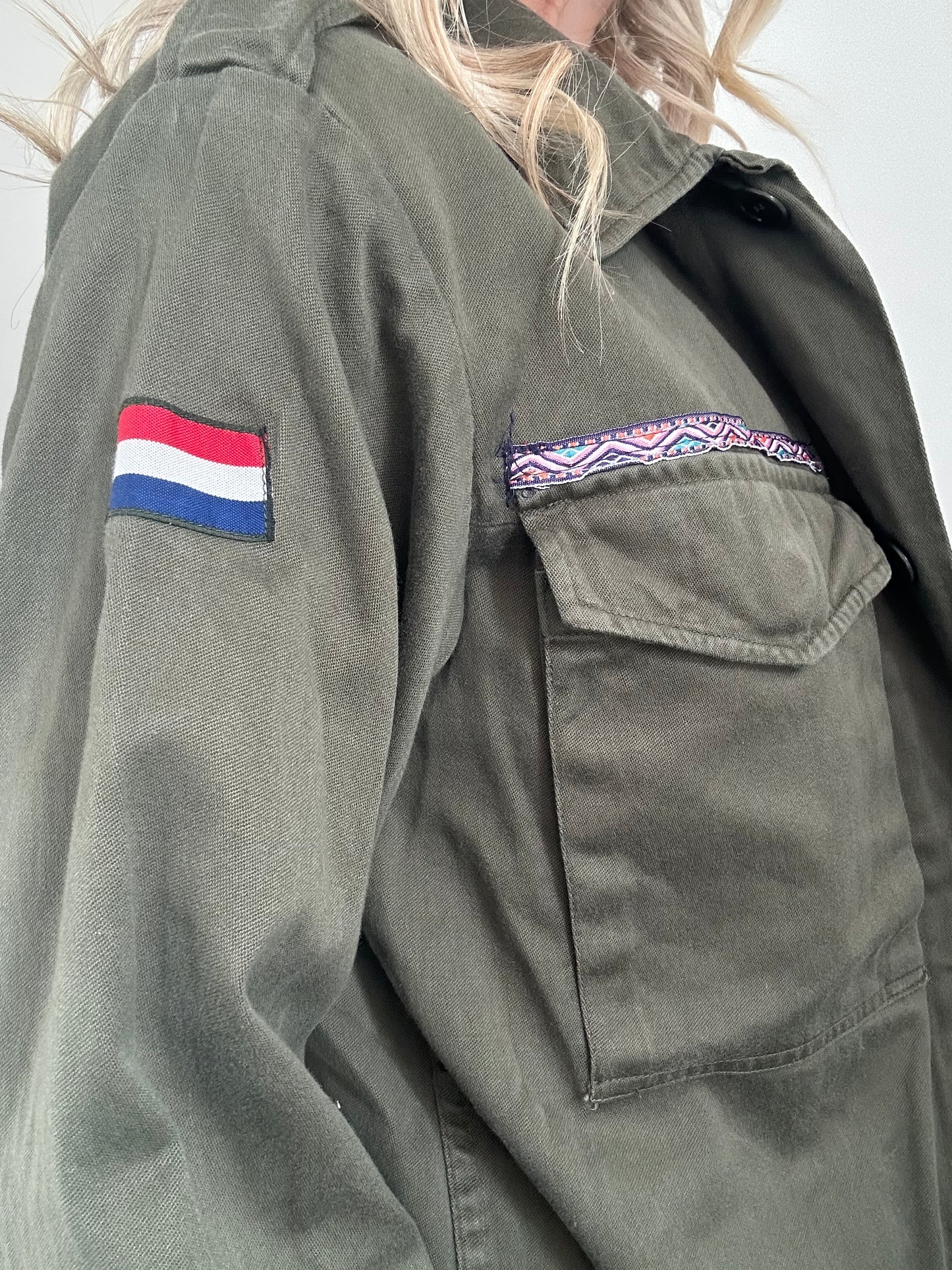 REWORKED YELLOW PATCH MILITARY ARMY JACKET M/L