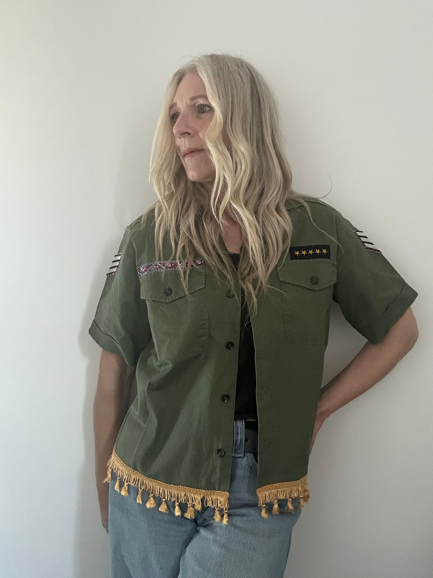 Gold Tassel Star Army Shirt M