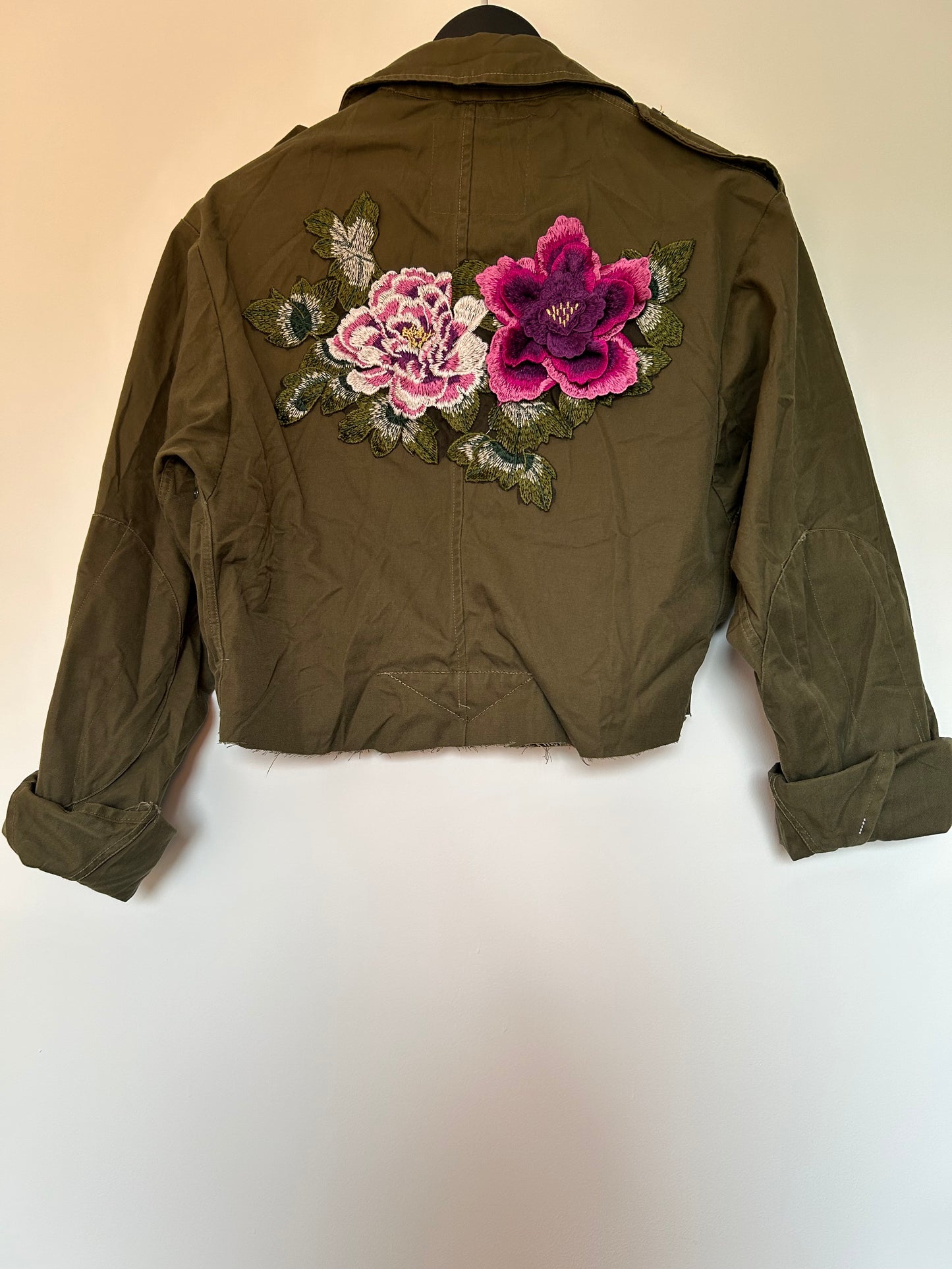 PURPLE FLOWERS KHAKI UTILITY JACKET M/L