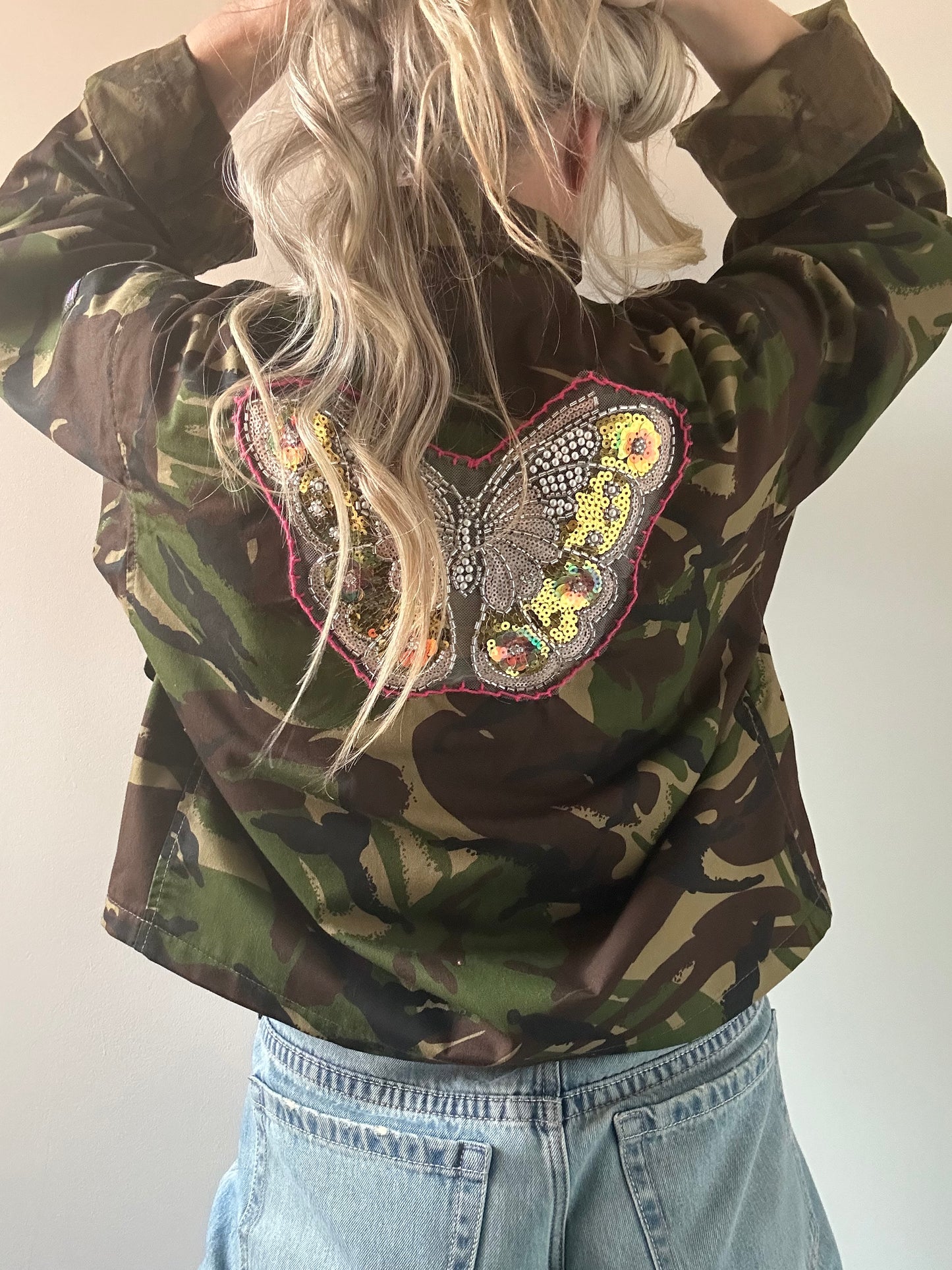 RED FLOWERS & BUTTERFLY KHAKI CAMO JACKET M/L