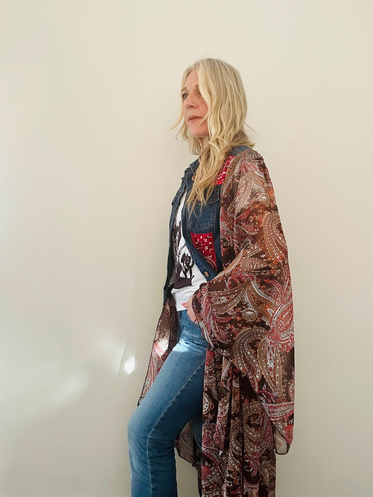 RED FLOWER REWORKED DENIM JACKET L