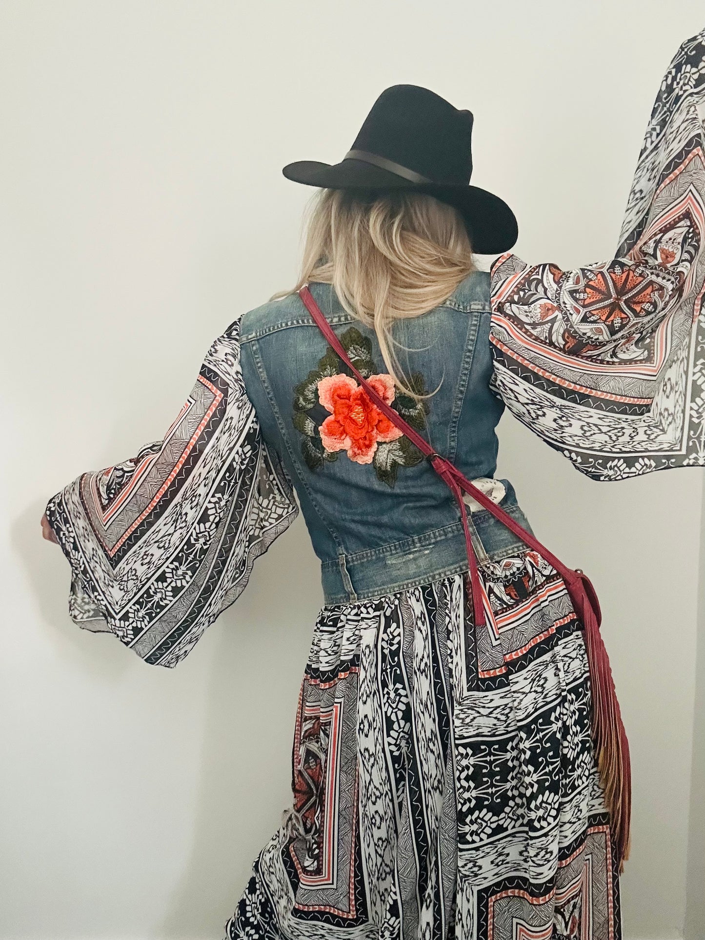 ORANGE FLOWER REWORKED DENIM JACKET S