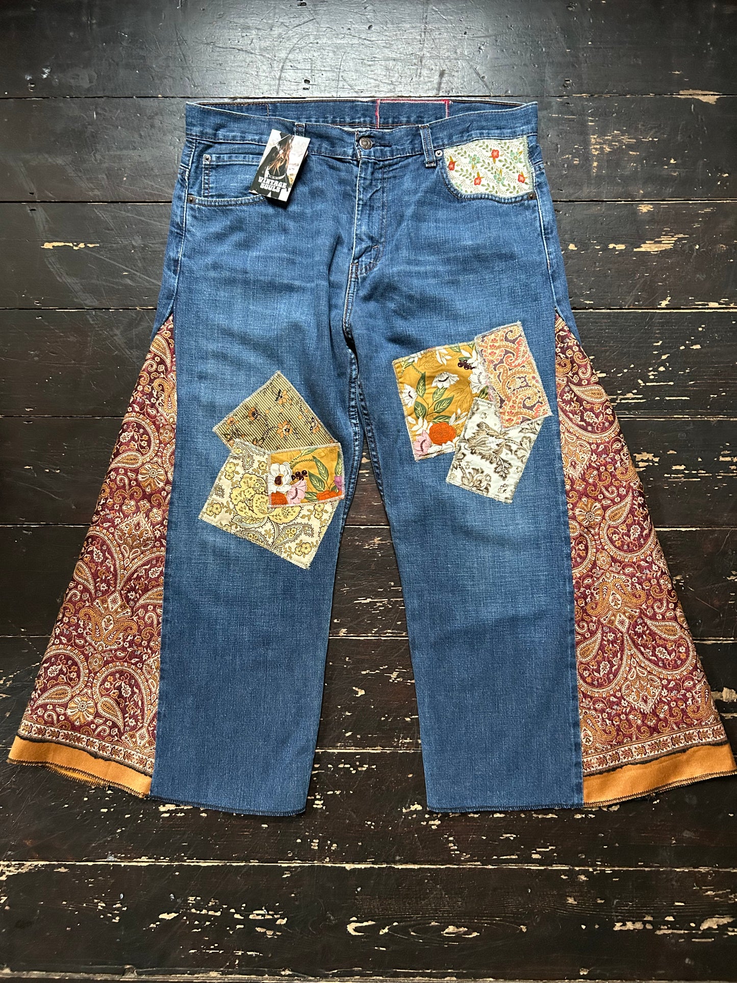 PAISLEY GOLD VINTAGE REWORKED LEVI'S 501's JEANS SHORT LENGTH