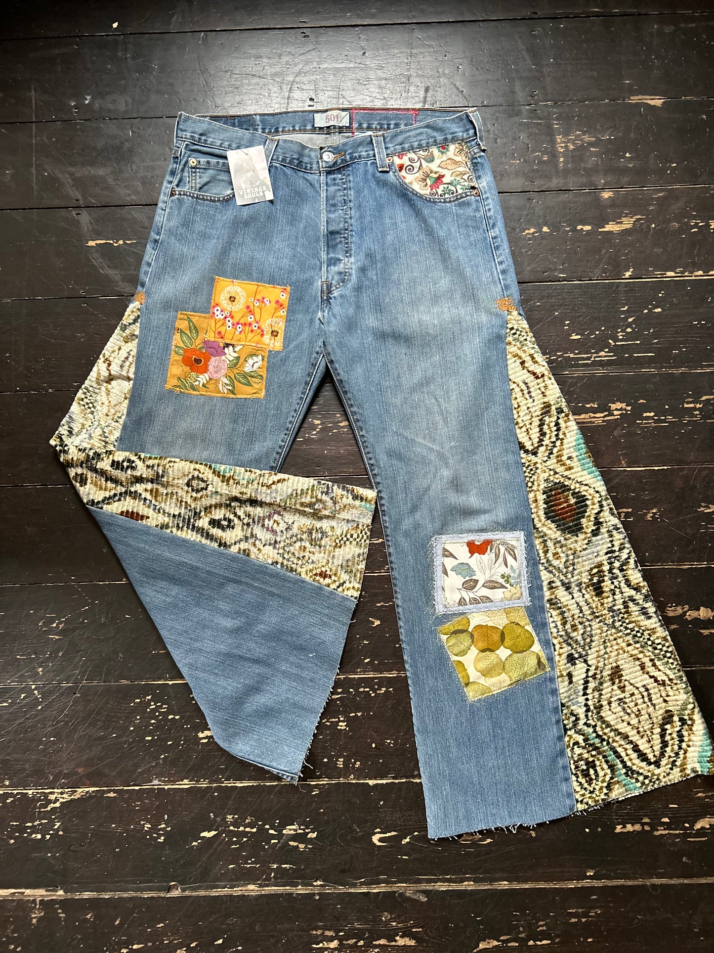 VELVET VINTAGE REWORKED LEVI'S 501's JEANS