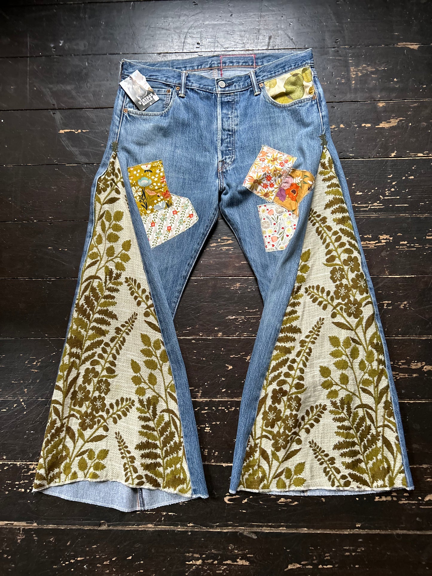 GREEN LEAVES VINTAGE REWORKED LEVI'S 501's JEANS