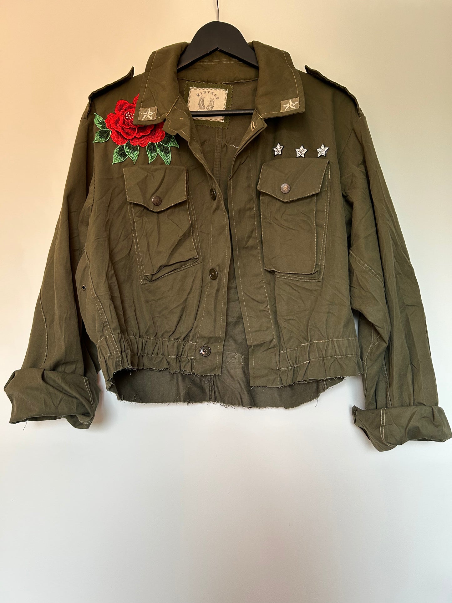 RED FLOWERS KHAKI UTILITY JACKET M/L
