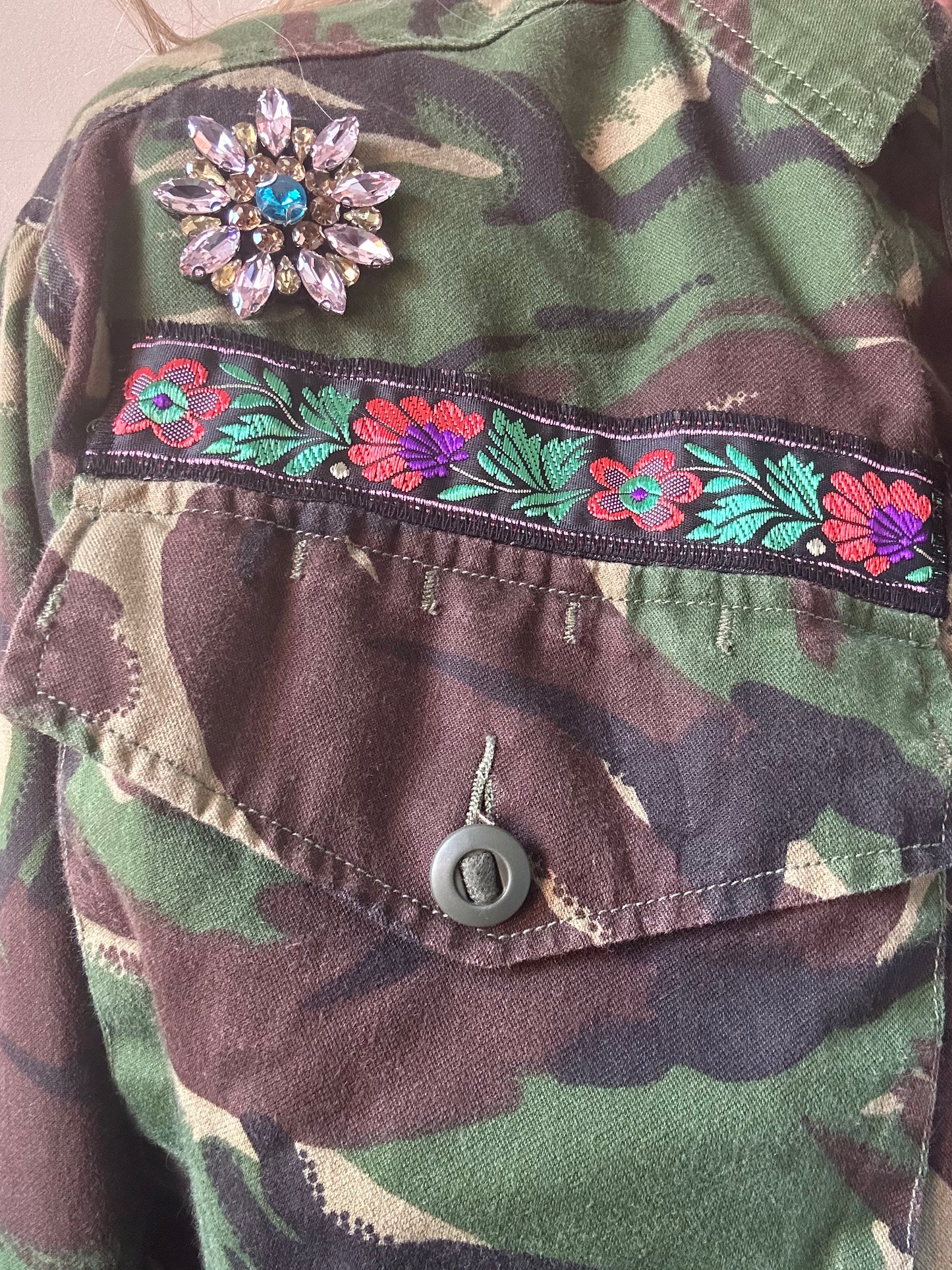 PINK FLOWERS GREEN CAMO JACKET M/L
