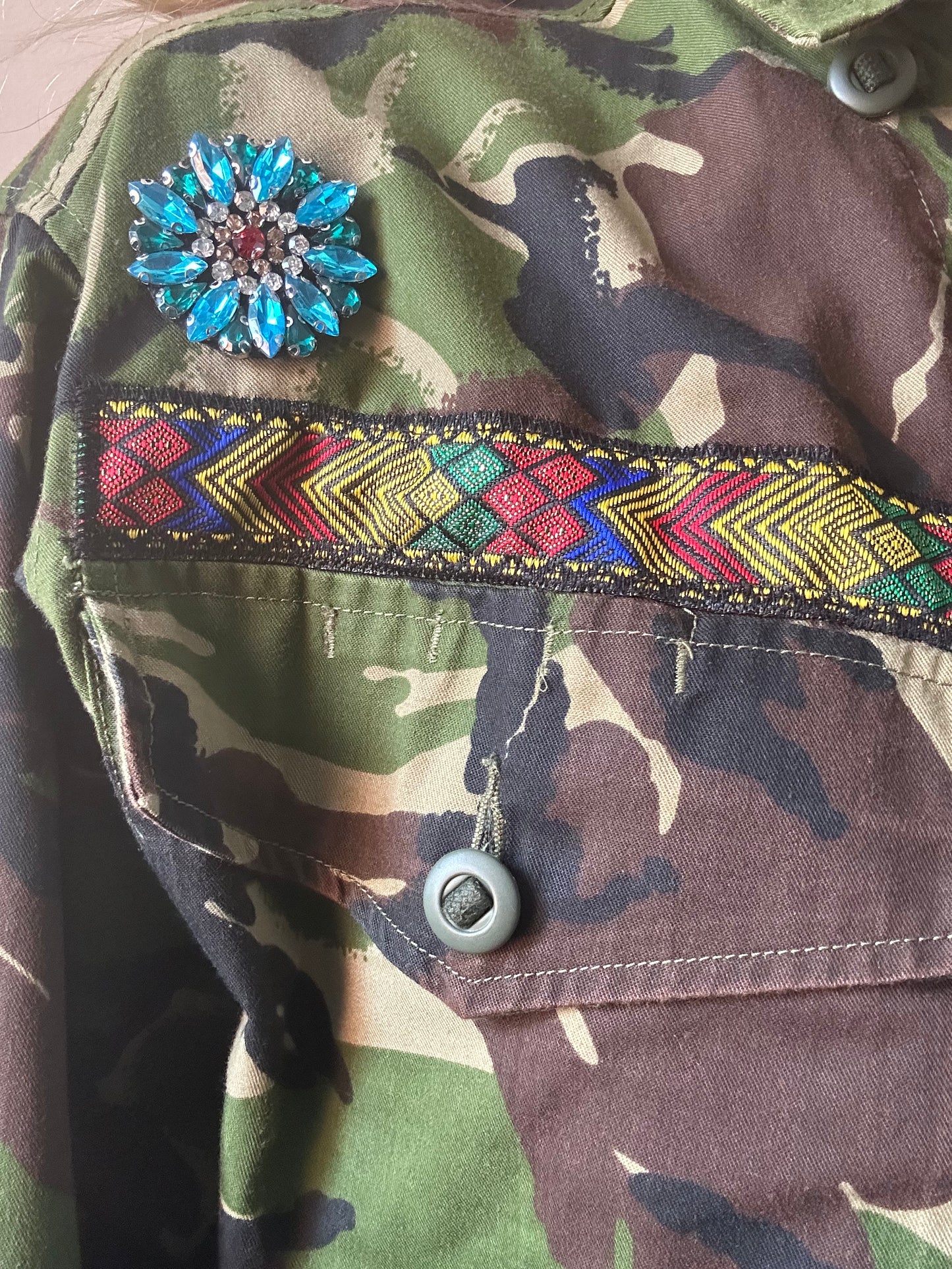 BLUE FLOWERS GREEN CAMO JACKET M/L
