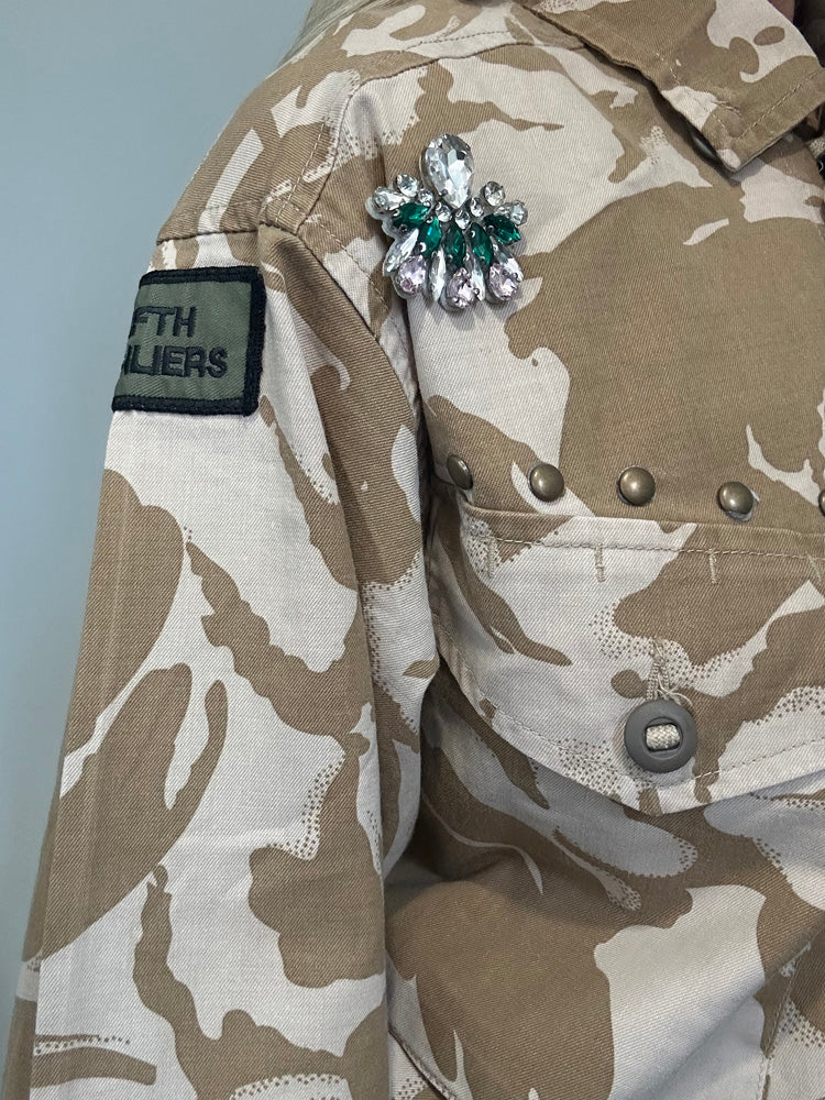 RED FLOWERS & BUTTERFLY SAND CAMO JACKET M/L