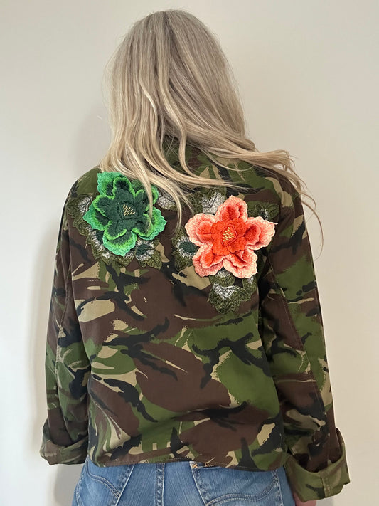 BLUE FLOWERS GREEN CAMO JACKET M/L