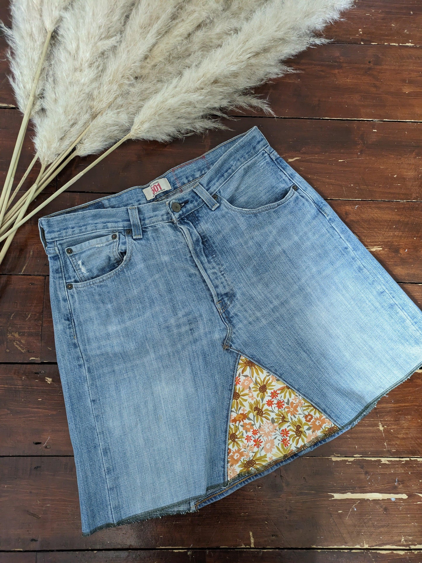 ORANGE AND YELLOW FLOWERS REWORKED LEVI'S 501's FLORAL JEANS SKIRT W32